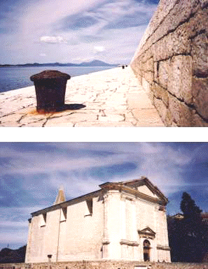 Lukobran i crkva u luci